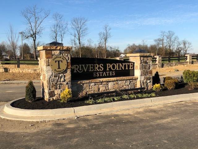 3. Single Family Homes for Sale at 2448 Rivers Pointe Drive 2448 Rivers Pointe Drive Hebron, Kentucky 41048 United States
