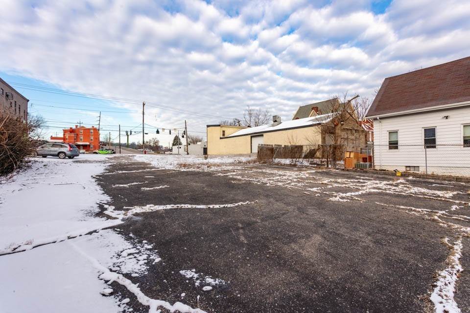 14. Commercial / Warehouse for Sale at 1904 Madison Avenue 1904 Madison Avenue Covington, Kentucky 41014 United States