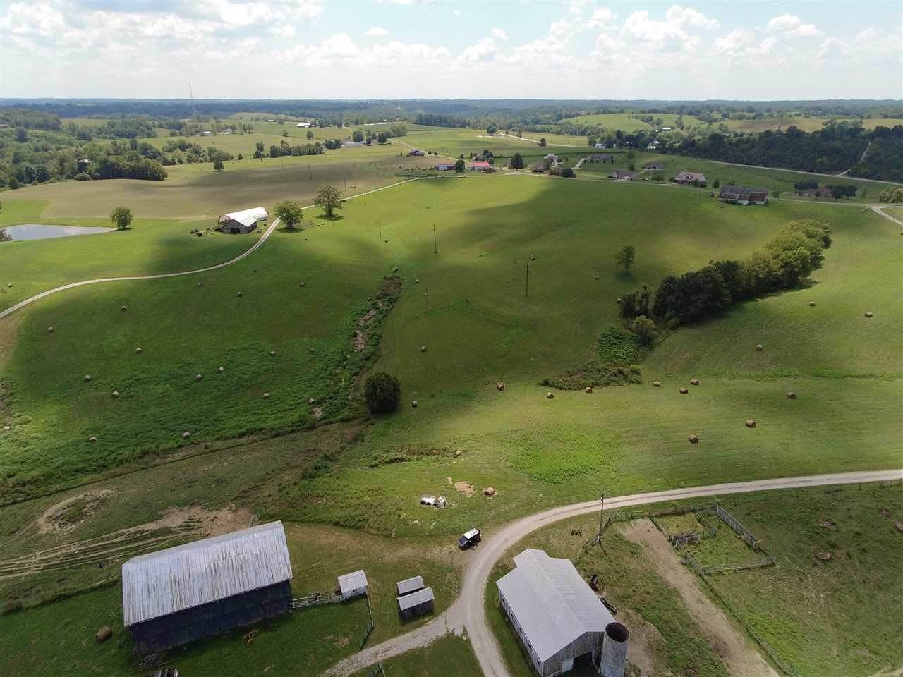 12. Single Family Homes for Sale at 597-595 Old 3L HWY 597-595 Old 3L HWY Falmouth, Kentucky 41040 United States