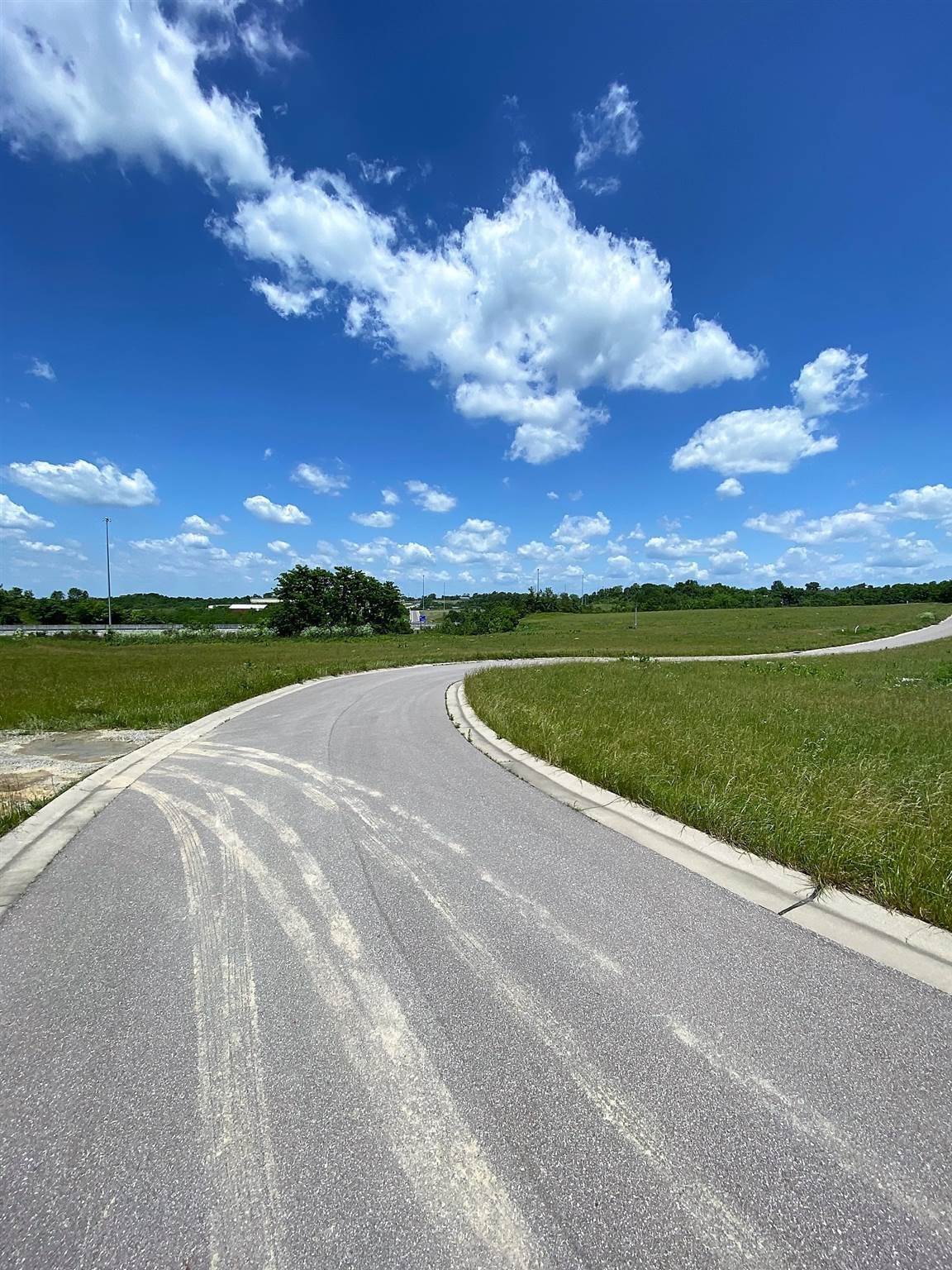 14. Land for Sale at Lot 4 Noah's Way Lot 4 Noah's Way Williamstown, Kentucky 41097 United States