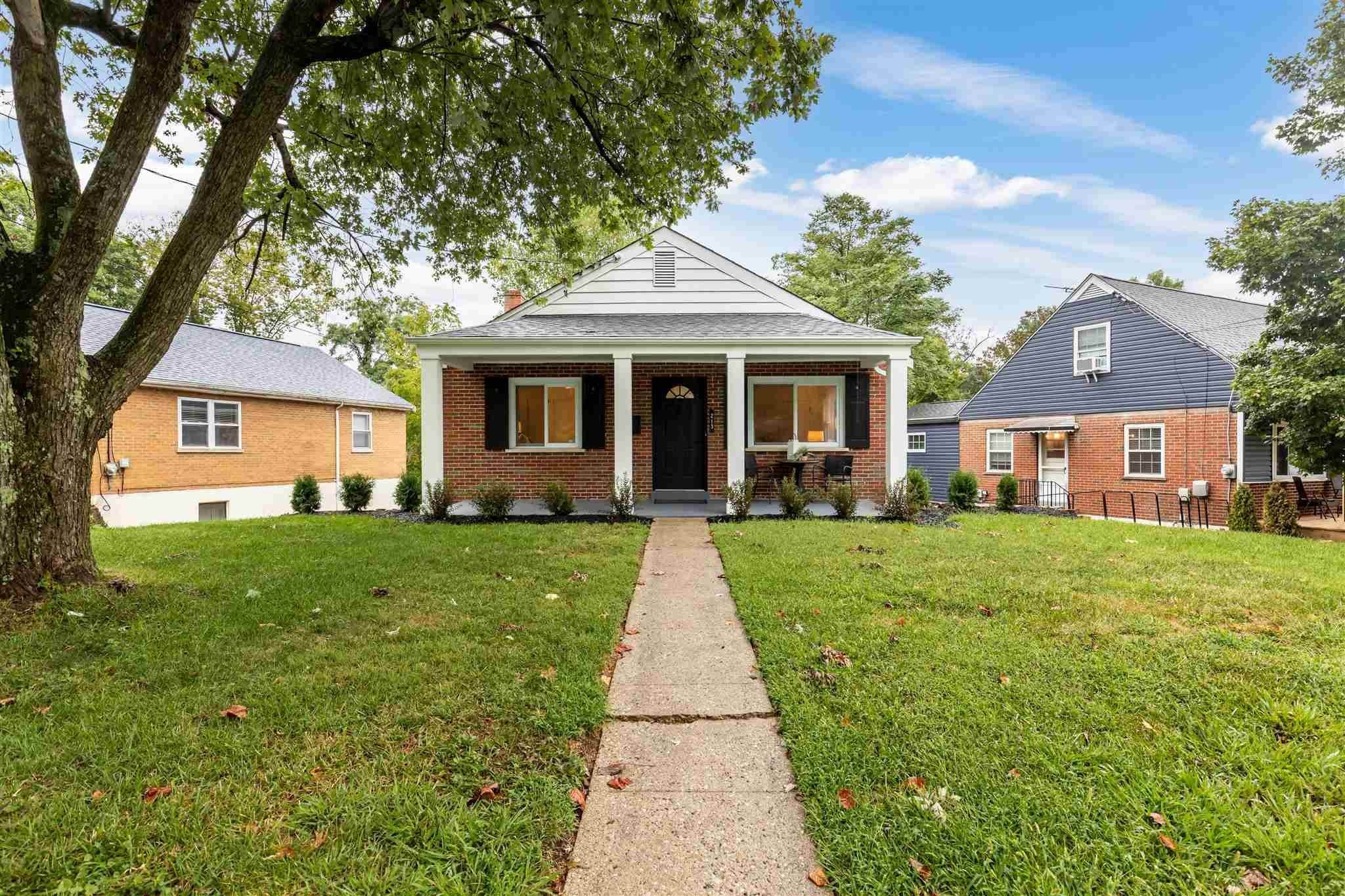 1. Single Family Homes for Sale at 213 Sergeant Avenue 213 Sergeant Avenue Fort Thomas, Kentucky 41075 United States