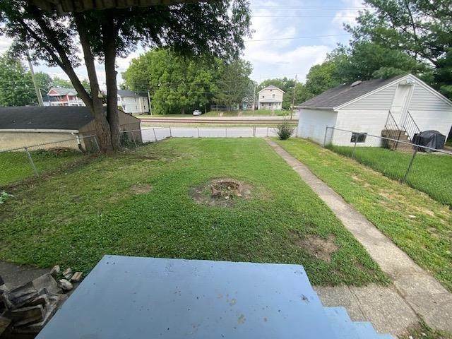 19. Single Family Homes for Sale at 4324 Mckee Street 4324 Mckee Street Covington, Kentucky 41015 United States