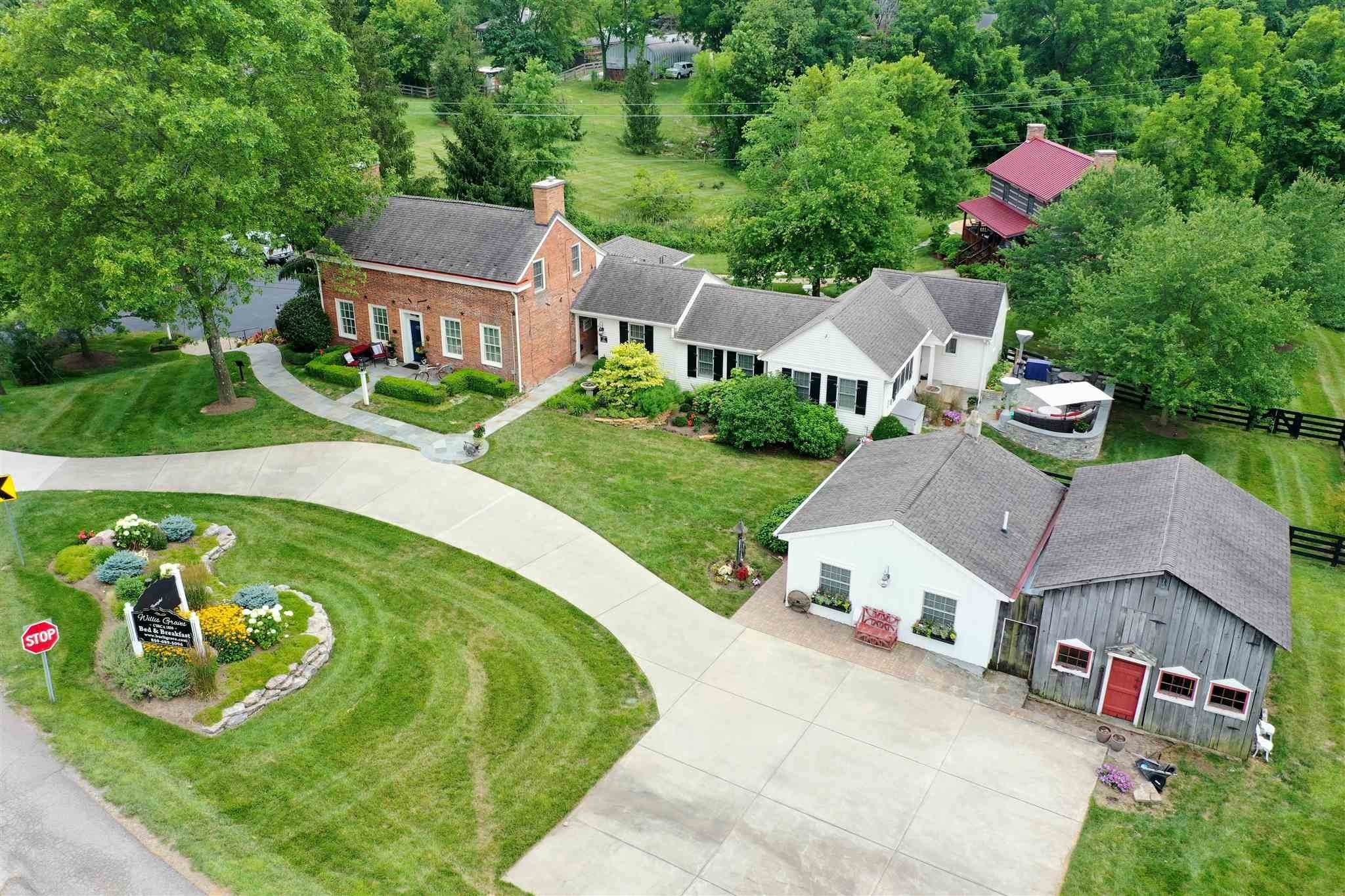Single Family Homes for Sale at 5825 N Jefferson Street 5825 N Jefferson Street Burlington, Kentucky 41005 United States