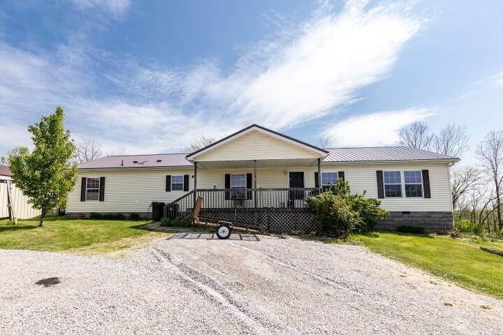 Single Family Homes for Sale at 4703 Bridgeville Road 4703 Bridgeville Road Brooksville, Kentucky 41004 United States