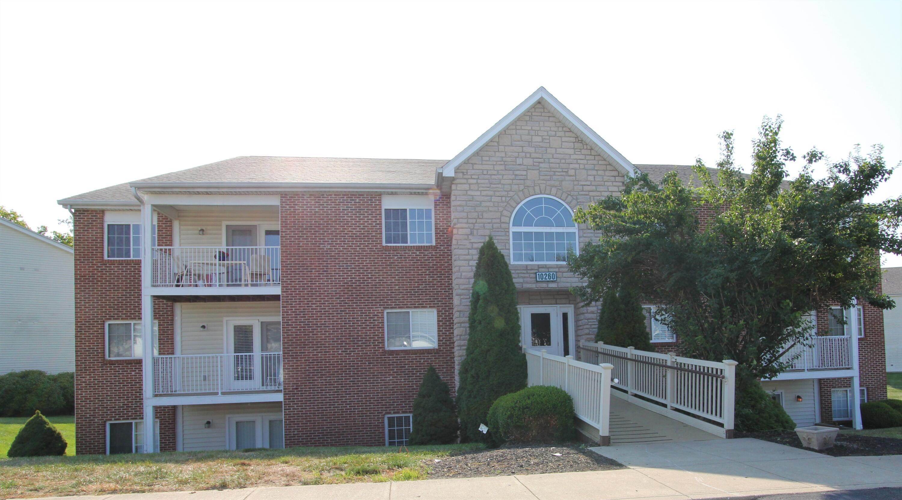 14. Condominiums for Sale at 10260 Crossbow Court Florence, Kentucky 41042 United States