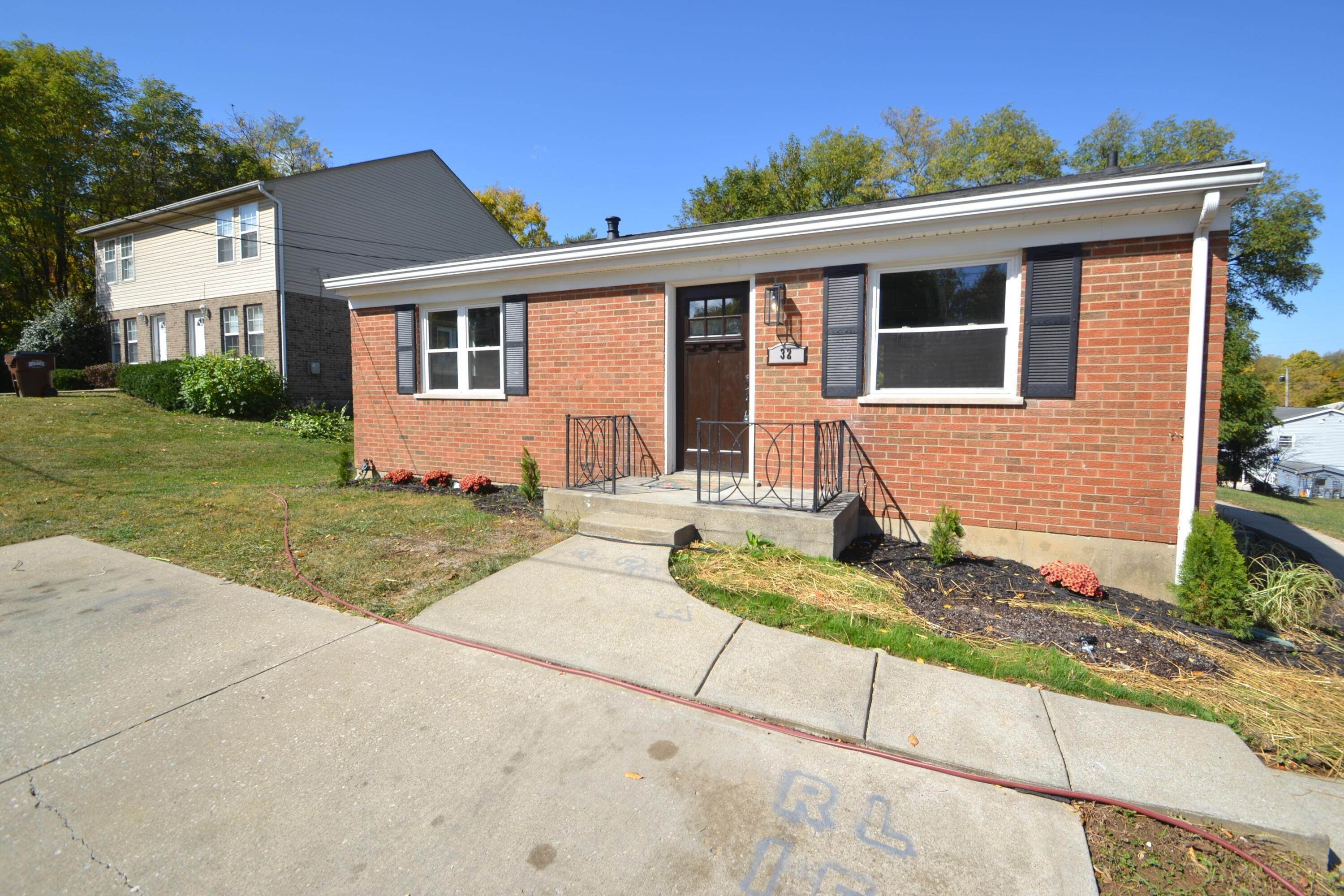 Single Family Homes por un Venta en 32 Spring Street Elsmere, Kentucky 41018 Estados Unidos