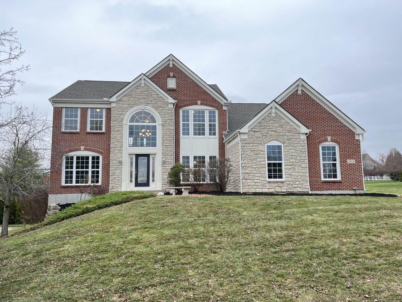 Single Family Homes for Sale at 2519 Towering Ridge Lane 2519 Towering Ridge Lane Florence, Kentucky 41042 United States